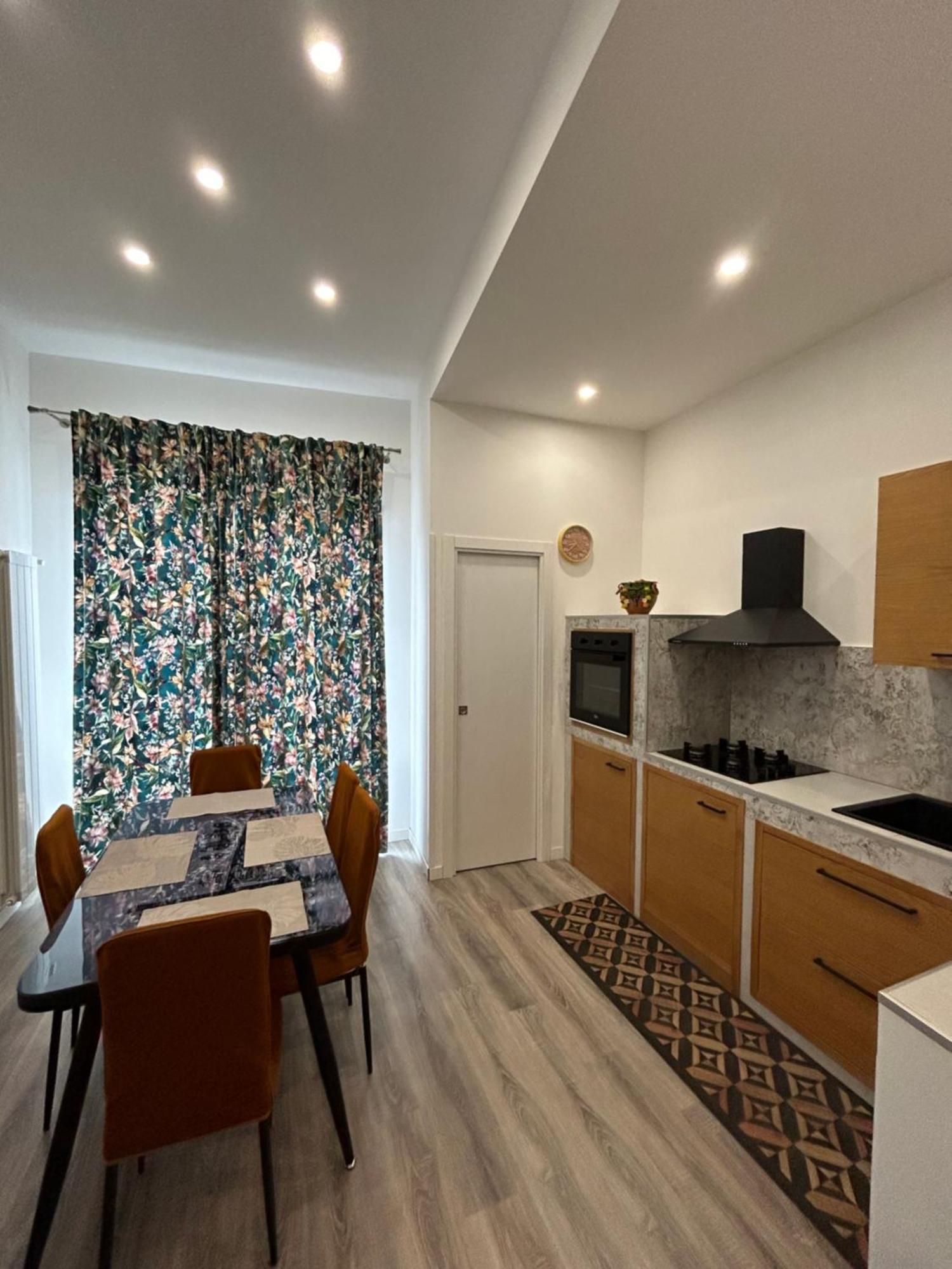 Dimora Del Buongustaio Apartment Palermo Exterior photo